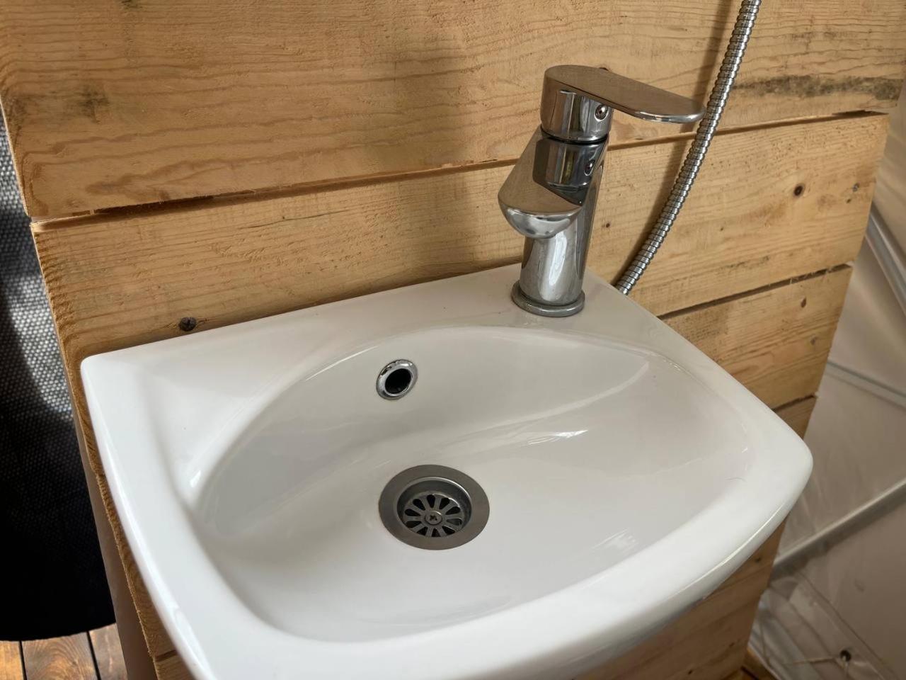 Glamping Rose Ξενοδοχείο Radovici Εξωτερικό φωτογραφία